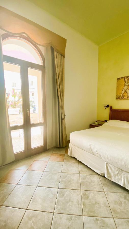 Medusa Hotel 4*
